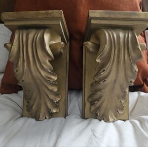 Vintage Acanthus Leaf Gold Decorative Wall Corbels